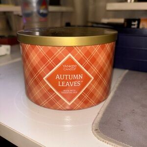 Yankee Candle Gold Leaf Lid